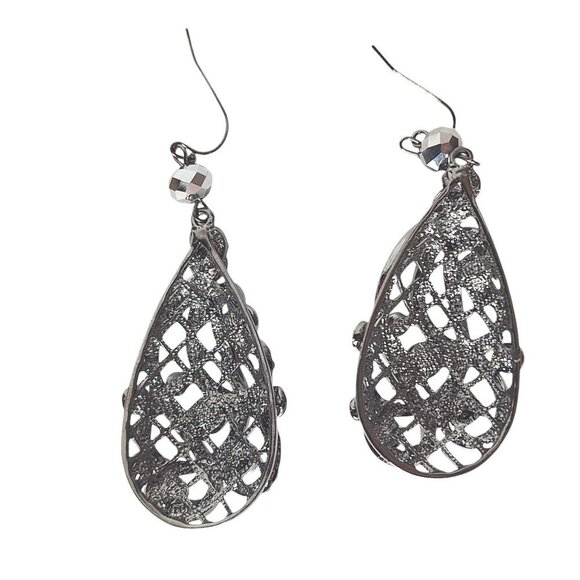 Vintage Filigree Silver Tone Teardrop Dangle Drop Earrings - Picture 2 of 2